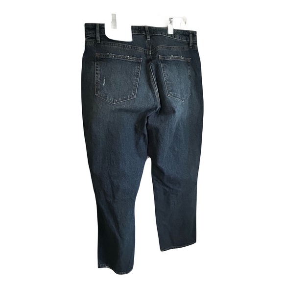 LOFT Curvy Relaxed Fit Dark Blue Cropped Jeans Size 30 waist NWT - Picture 2 of 6